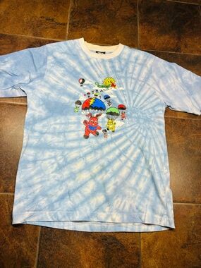 Light Blue Tie-Dye Short Sleeve Graphic Tee with Parachute Characters